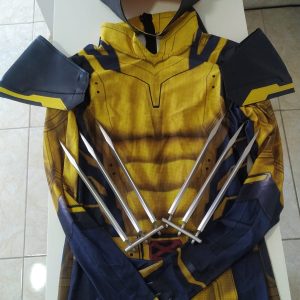 Wolverine: (Deadpool & Wolverine 2024) c/ máscara y garras